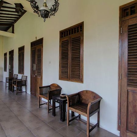 Oyo 1361 Singosari Family Residence Banyuwangi  Exterior photo